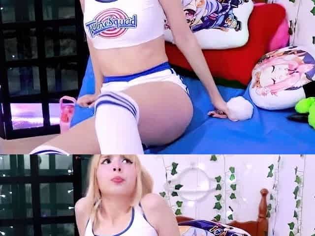 Hoirny Asian teen slut jerks off her lovers big dong