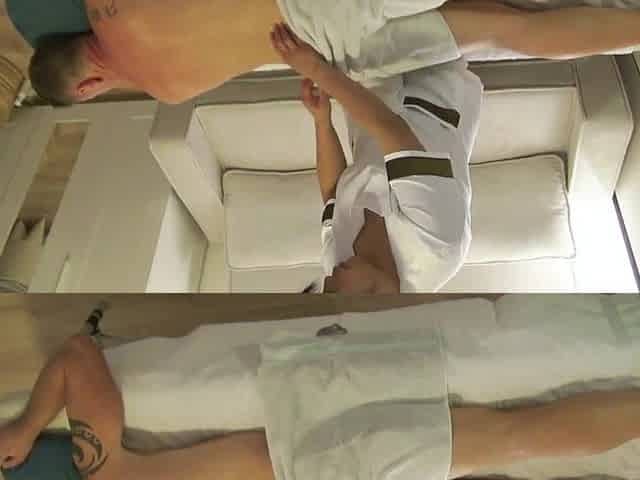 Intimate massage parlor with oriental pleased ending