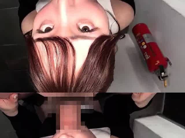 Amateur Asian College Teen Gives Blowjob