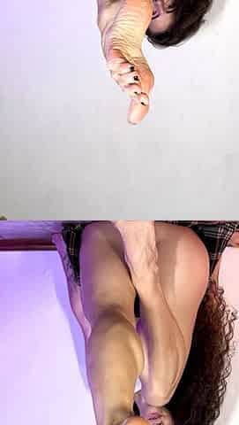Amateur Webcam Teen Masturbates And Teases