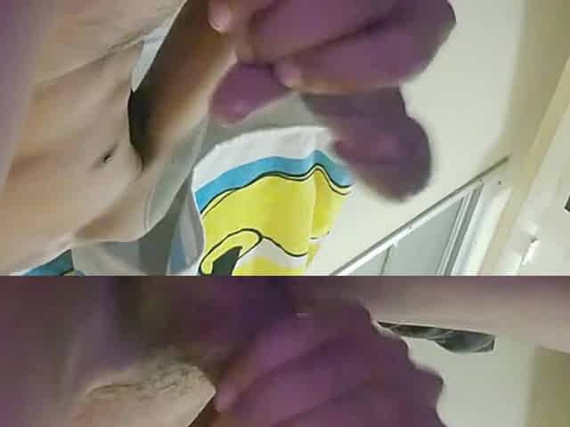 Slender stud whit large penis