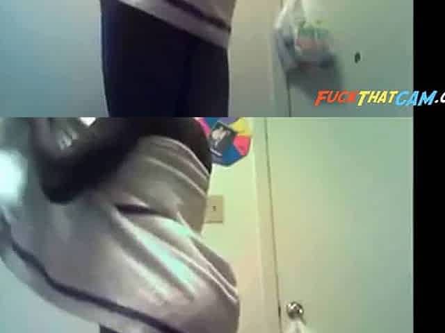 Pretty Ebony Amateur on Webcam