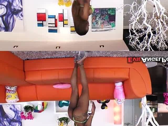 Sarah Black And Sarah Banks - Big-ass Black Bimbo Got Analyzed