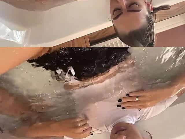 18yo Waitress Having Sex With Old Busnisman