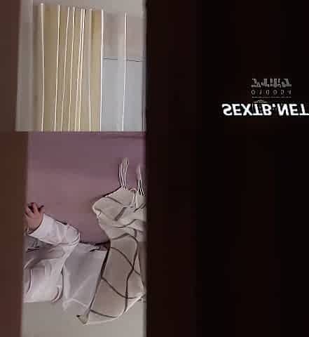 My Girlfriends Little Stepsister Has Beautiful Legs So Good She Must Be Cheating, And Shes To Panty Shot