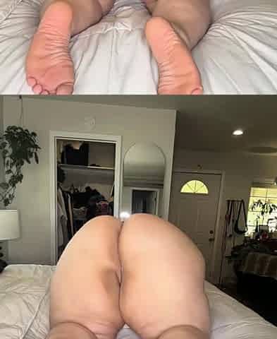 Sexy Blonde Kourtney Scarlett Solo Pussy Masturbation