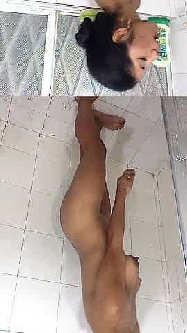 I make hawt movie for my lover in the shower.