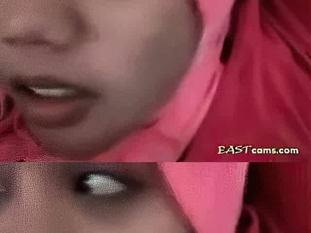 Teen indonesian Maid Trying White Dick First Time