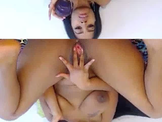 Ebony Webcam Beauty Spreads Her Pussy for You