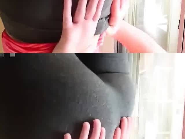 Big boob brunette masturbates on webcam