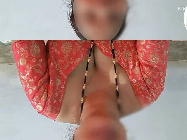 Beautiful Hot Married Indian Step Sister with Milky Boobs Gave Handjob to Her Unmarried Stepbrother