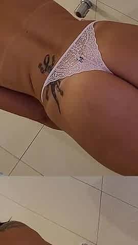 I Caught My Girlfriend's Friend Taking a Shower and I Didn't Hold Back, I Fucked Her Pussy Hard and Came in Her Mouth.