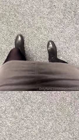 Amateur wild chick solo masturbation