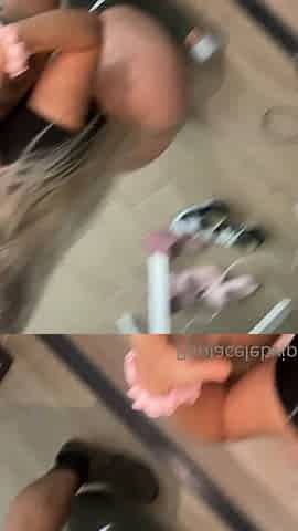 Mom sucks
