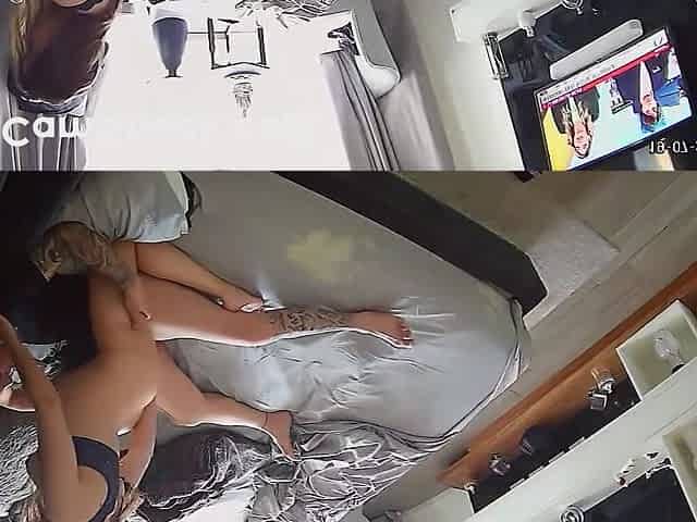 IPCAM - Hot body woman takes pussy pic after fucking