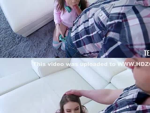Jessae Rosae And Gamer Girl In Tiny Sucks Cock While Playing