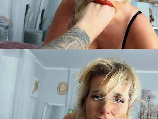 amazing blowjob during watching football game