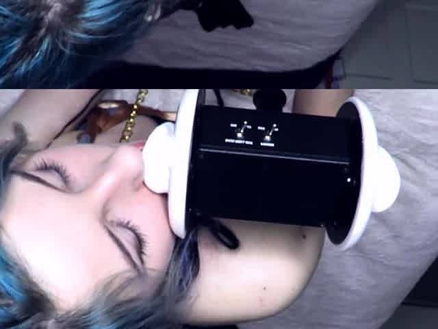Amateur Webcam Teen Masturbates And Teases