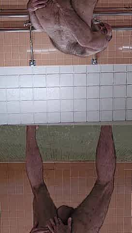 Wanking dong til I cum.