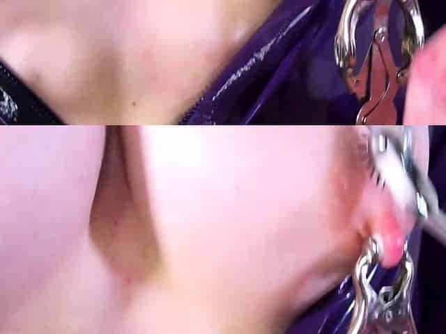 Big boobs webcam slut toys her asshole