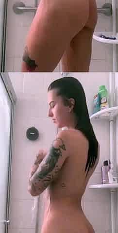 PUSSY BABE BRUNETTE masturbating