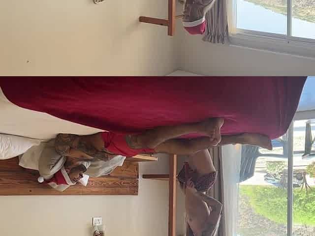 That babe's a ho, ho, holesome teen who likes to ride dick like Santa's sleigh - Sammmnextdoor
