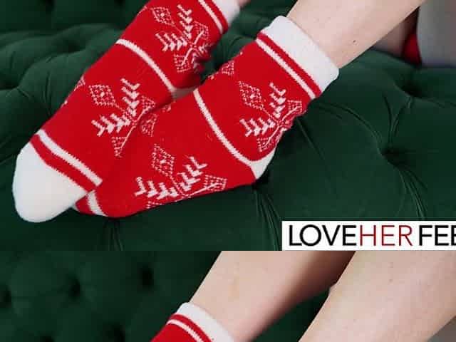 Xmas Foot Tease With Paris White