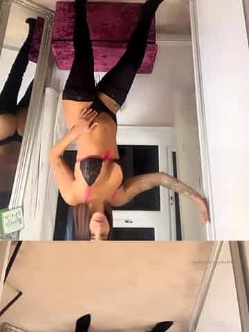 Tight ass kinky blode with big boobs masturbates outdoor
