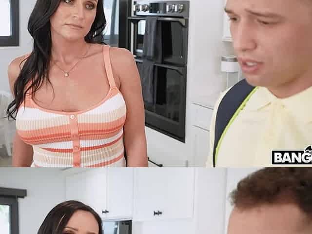Stepmom's Anal Reward