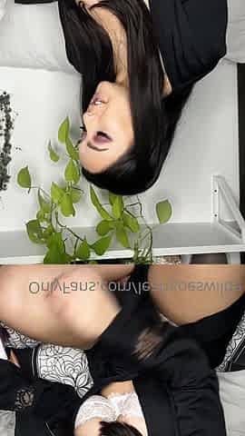 Big boob brunette masturbates on webcam