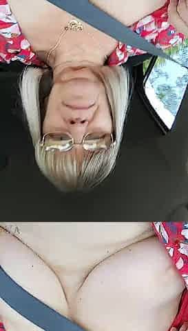 Flashing in the car for all to watch