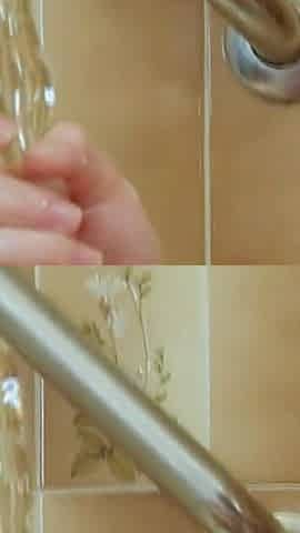 Skinny Brunette Fingers Herself to Ecstasy in the Bath