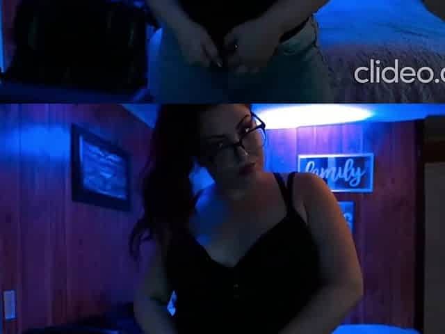 Gamer Beauty does Hawt Disrobe Tease