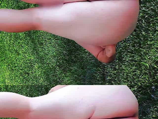 Large bubble booty drives unforgiving heat and cum