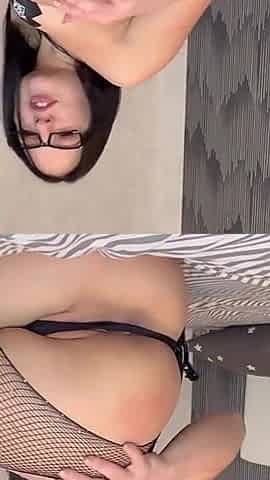 The Teacher Loves to Fuck Her Pussy with an Elastic Dildo and Get an Orgasm