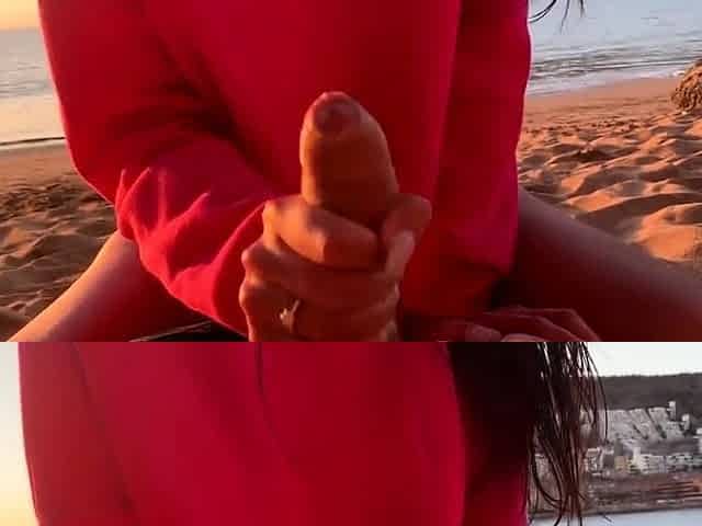 Public Beach Sex and Orgasm for Amateur Couple