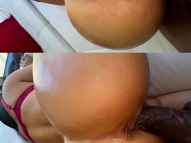 her ass jiggles before even moving