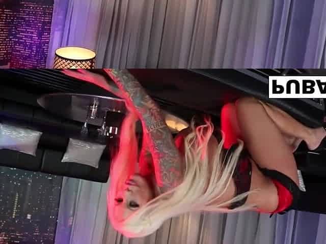 Large tit wench gets a nice pounding at the night club