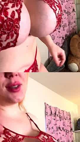 Big boobs milf masturbates with her dildo