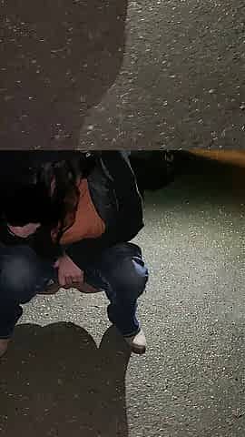 peeing on the side of the road (ONLYFANS @ladysj555 )