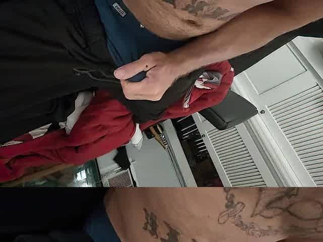 Can't get to daybed just have to cum quick