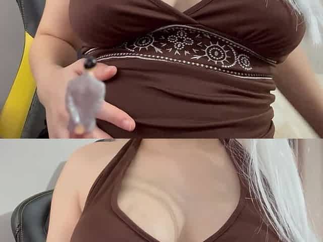 Giantess Stepmom Plays with Tiny Stepson