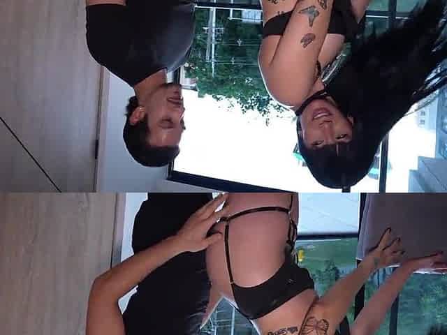 In Medellin on vacation I called an old ally to have a fun the apartment