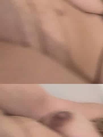 Horny Hot Babe Masturbating with a Big Dildo Toy in Her Free Time Spreading the Pussy