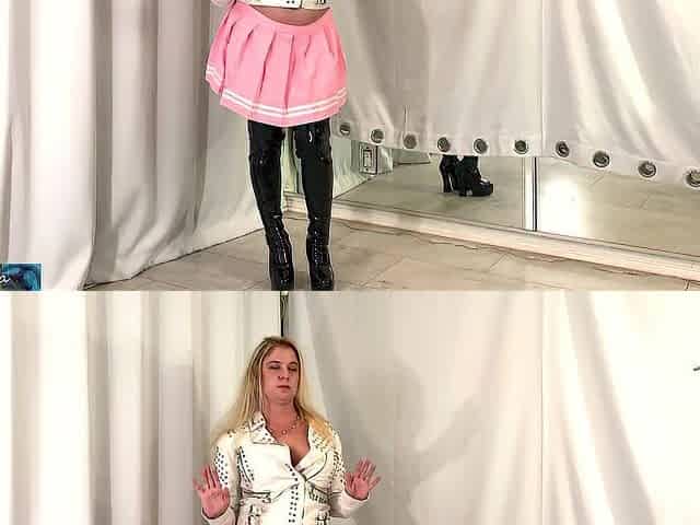 XXX model bangs the photographer on set