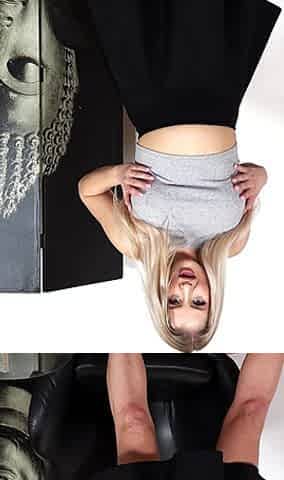 Horny Blonde Slut Cayla Lyons Hunts Her Cunt at Home