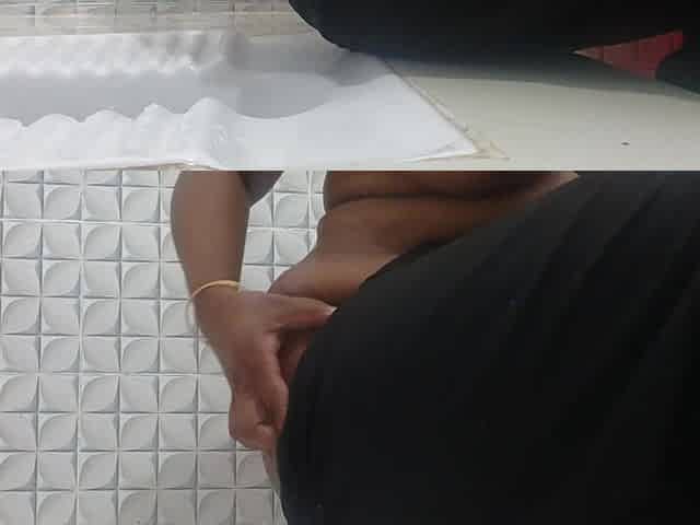 Girl Bathroom Shower Noti