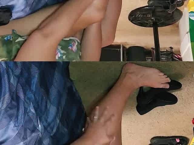 Wife lotions her hawt legs and dangles her high heels