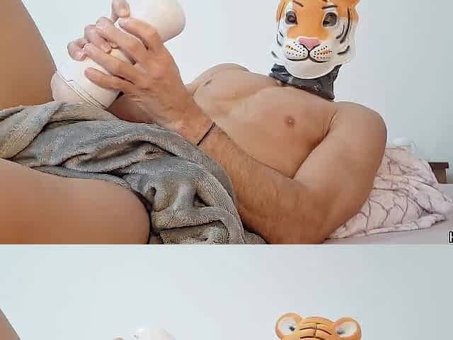 Hawt Dude banging a fleshlight in daybed - Hawt groan and cum inside