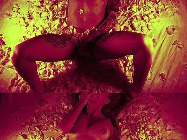 Hot Amateur Brunette Masturbating